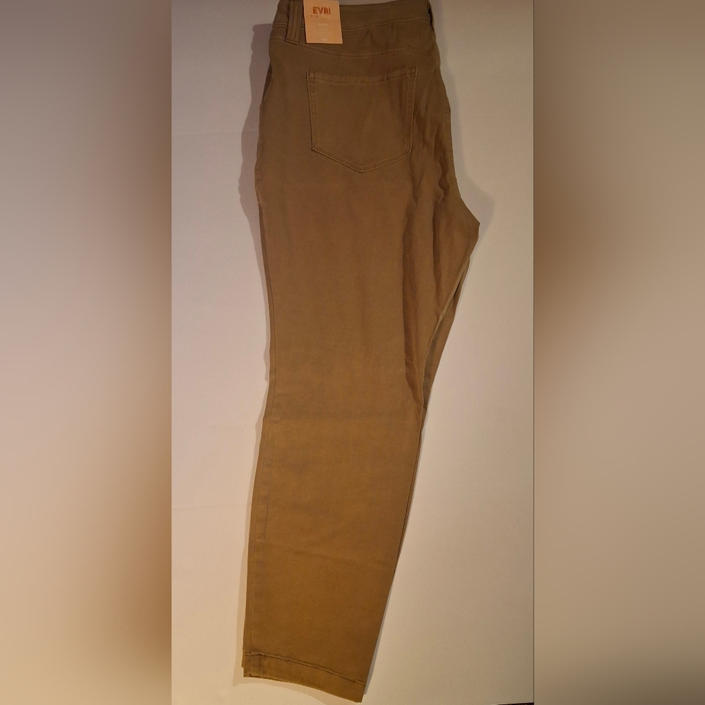 NWT. Womens Tan-Ankle Length-Mid Rise EVRI pants. Plus Size-Size 18W.